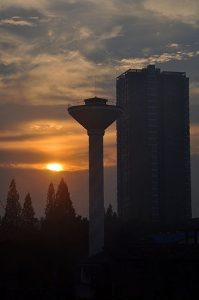 �ճ��³���