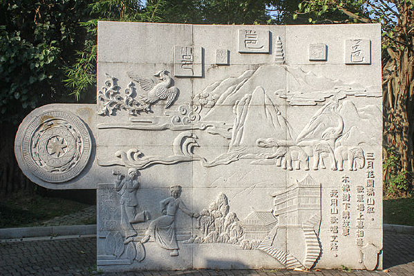 ����������