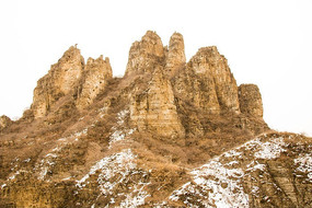 ���ʵ�ɽ��