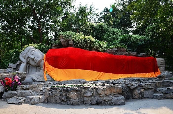 ����ǧ��ɽ�Է�