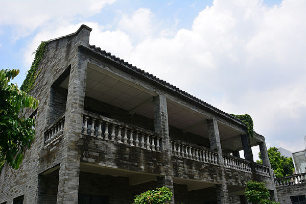 ���ݺ��Ź�ҵ����԰����¥