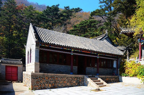 ǧɽ�����ұߵ���ȫ��