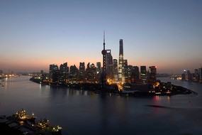 ½�����糿