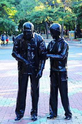 �������