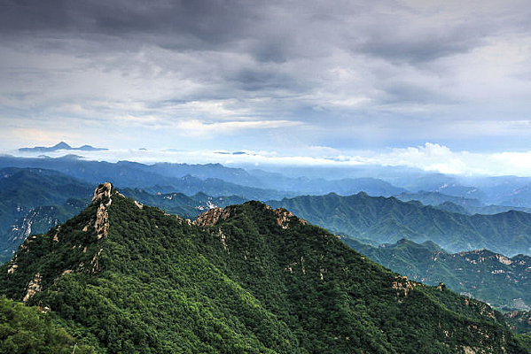 ��ɽ����