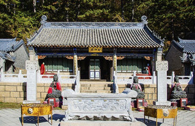 ǧɽ̫�͹�Ժ�ڵĲ�������ǰ����