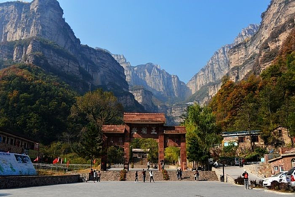 ̫��ɽ������