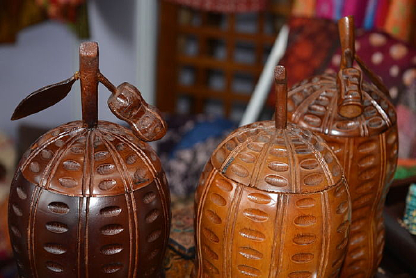 ����Բ��