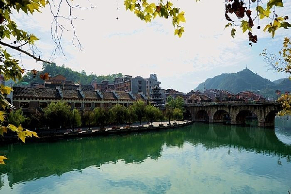 ��պ�������