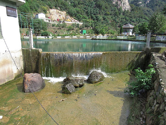 ����կС�ٲ�һ��