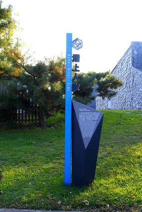 ���е�����