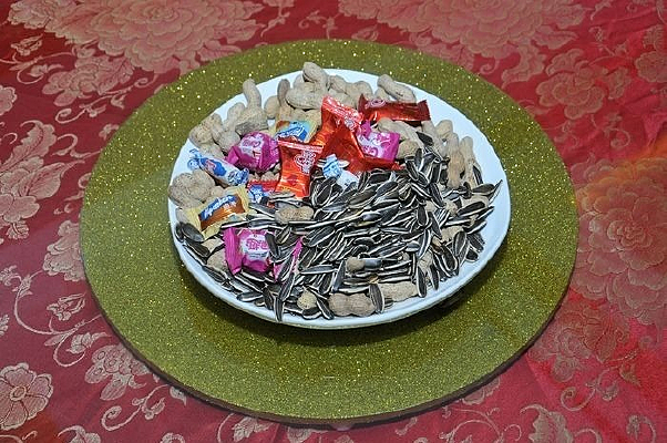 �������