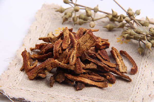 ��ҩ�Ĵ׳���Ƥ��Ӱͼ