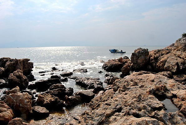 �����ϵĽ�ʯ