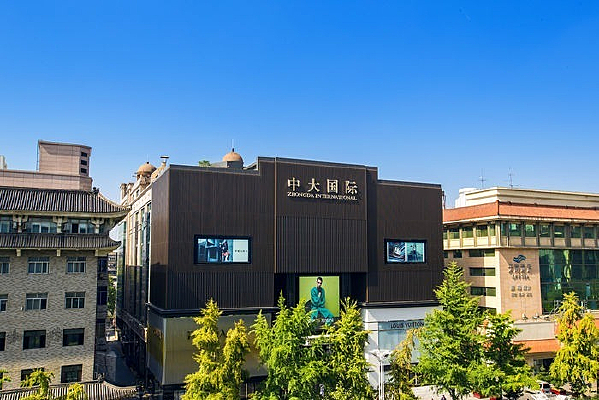 ��ɫ��¥�д���ʻ���ȫ��ͼ