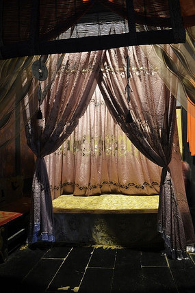 模型专辑 当前 阳光下长沙理工大学城南学院学生宿舍寝室门口的拖把