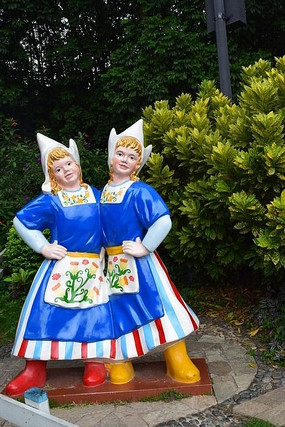 ��ɫ�·�Ů��