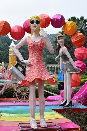 ���Ű���ʱ��Ů�˵���