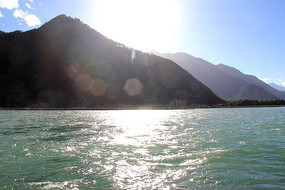 ���Ӻ���