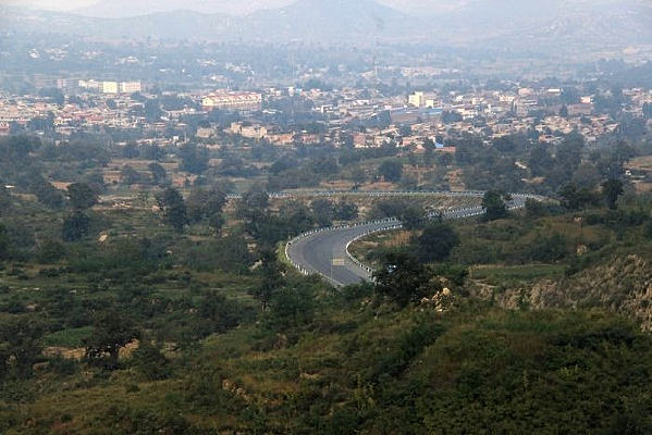 �������幫·