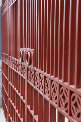 ��ɫ������