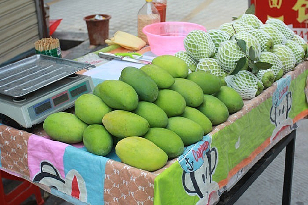 â����ʯ��ˮ��̯