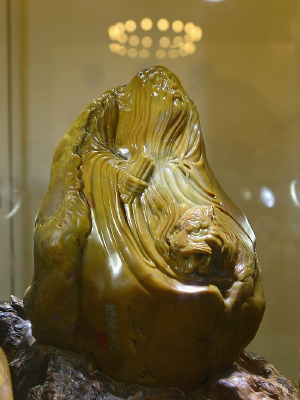 ��������ɽ���ڼ�