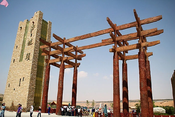 ��������