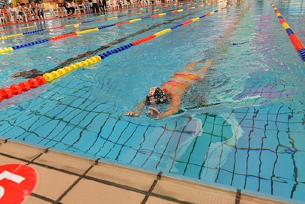 Ů����Ӿ����