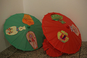 ��ɫ����