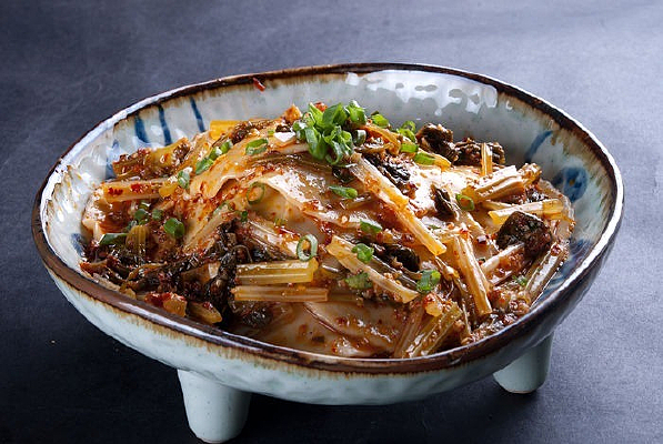 ��ˮ�˰���Ƭ