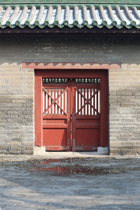 天坛内绿色琉璃瓦的小红门