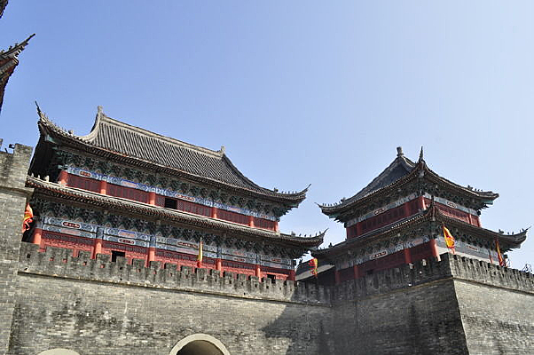 �������ĵĹų�¥