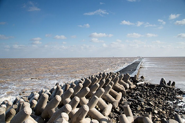 ���߳���