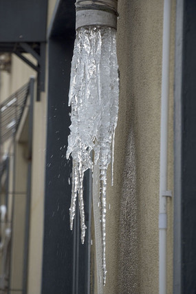 �ܵ�����