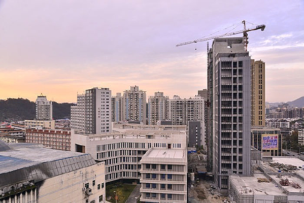 �ڽ��е�סլ����¥