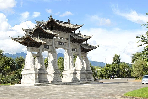 �ڳ�����Ե��Ʒ�