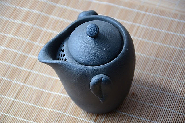 ��ɫ���ղ��