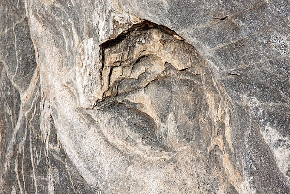 ����ʯ����