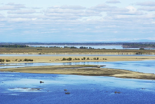 ʪ��׳����ɫ