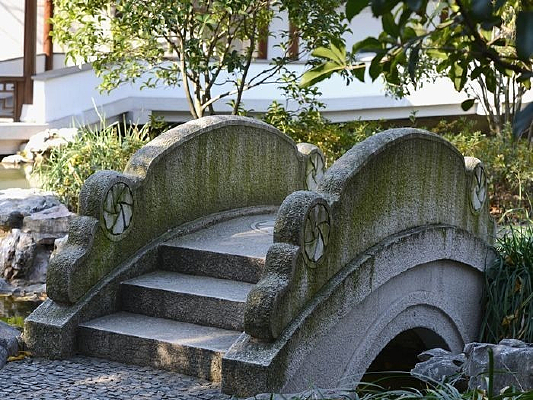 ����С��