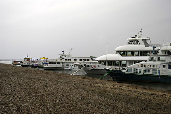 �����ִ�