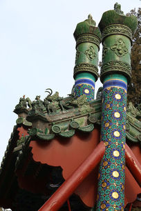 ��ɫ����