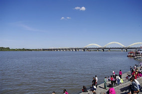 �������ɻ�������