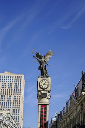 �������