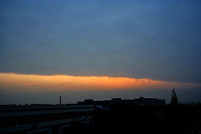 Ϧ������ɫ�ļ�Ӱ