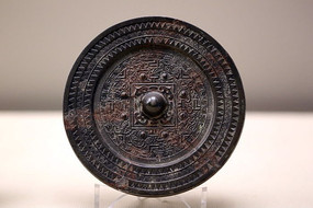 �����Ļ��ƹ��ͭ��