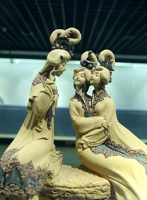 ��Ů����