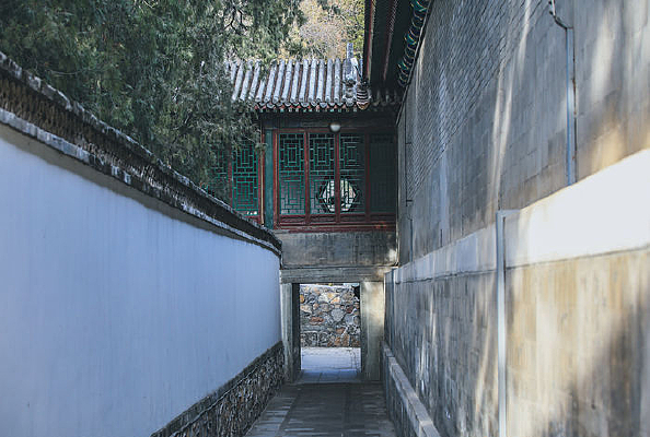 �ú�԰����