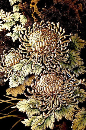 漆画成团菊花图案